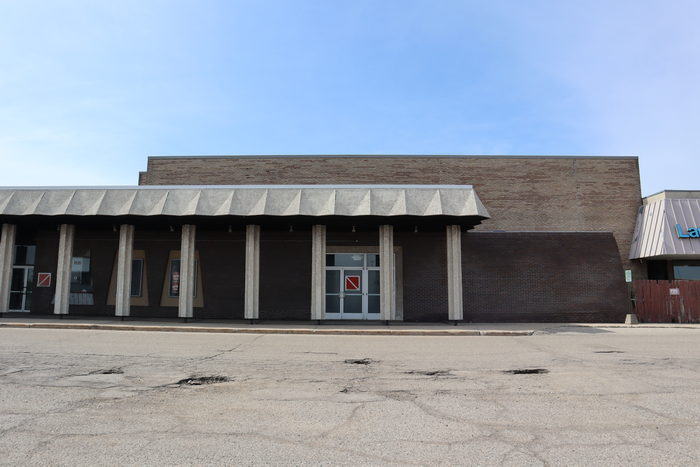 Eastbrook Theatre (The Orbit Room, Club Eastbrook) - May 29 2022 (newer photo)